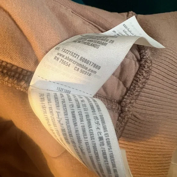 Abercrombie & Fitch Quilted Bomber Jacket - Picture 5 of 6